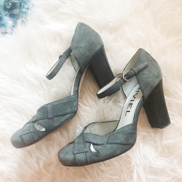Biviel Nubuck Suede Heels - Picture 1 of 4